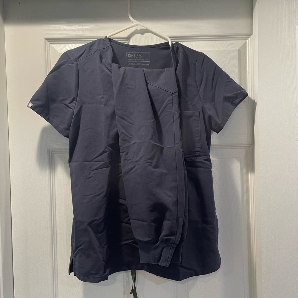 Quiet Navy Figs Scrubs Set